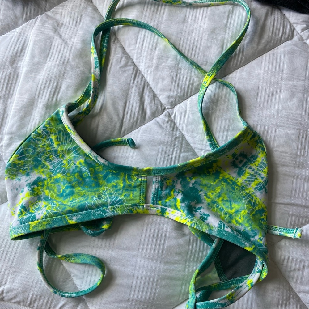 Jolyn Vent Top